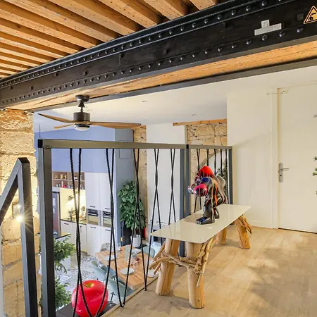 Secret Loft - Hyper Centre, Proche Metro Daire *