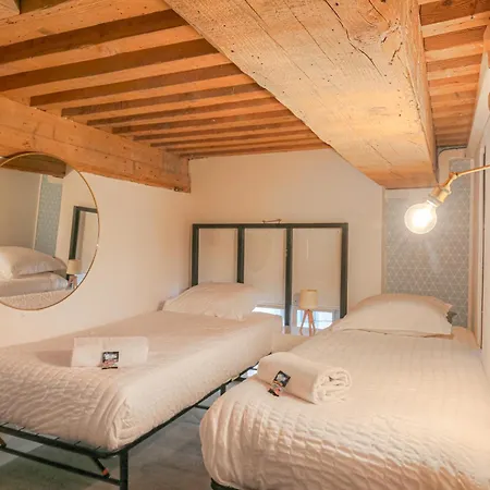 Daire Secret Loft - Hyper Centre, Proche Metro Lyon